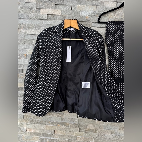 Ter De Caractere Black and White Blazer and Pant Suit Set 2 - Picture 2 of 15